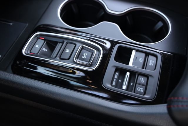 Certified 2025 Honda Pilot Black Edition image 23
