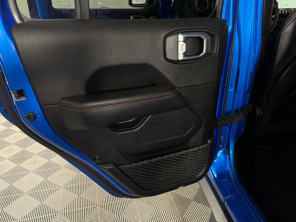 Used 2021 Jeep Gladiator Rubicon image 25