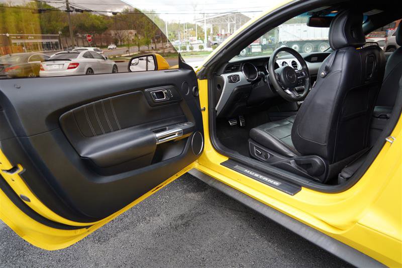 Used 2015 Ford Mustang GT Premium image 33