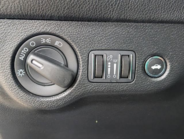 Used 2023 Dodge Challenger R/T w/ T/A Package image 22