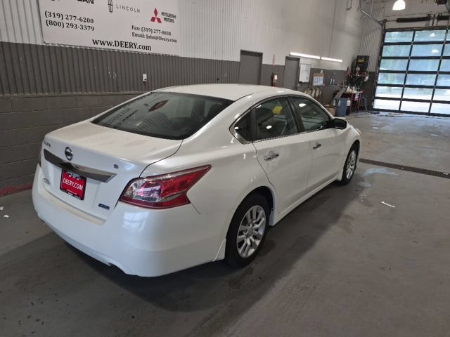 Used 2013 Nissan Altima 2.5 S FWD image 3