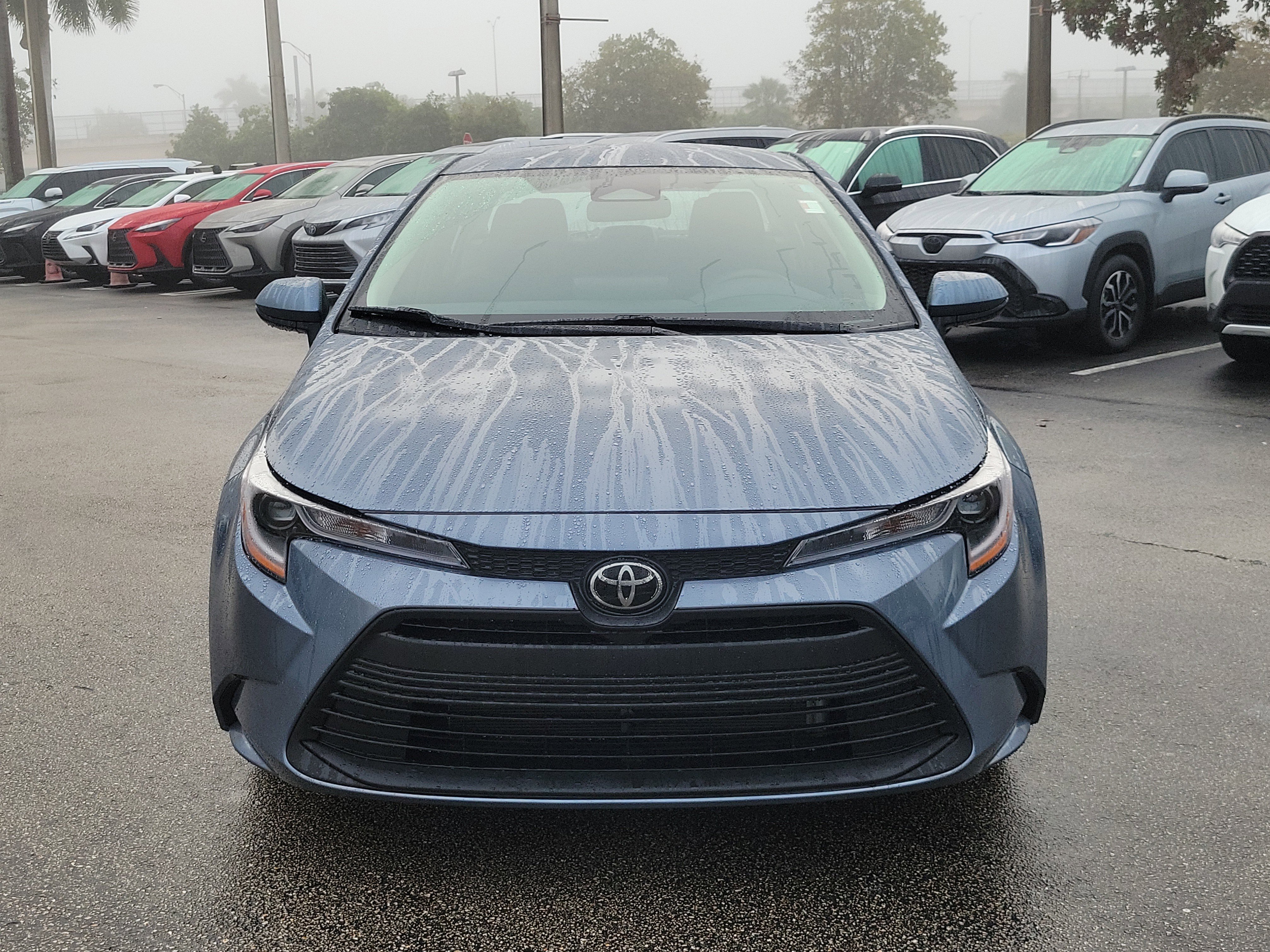 Used 2025 Toyota Corolla LE image 2