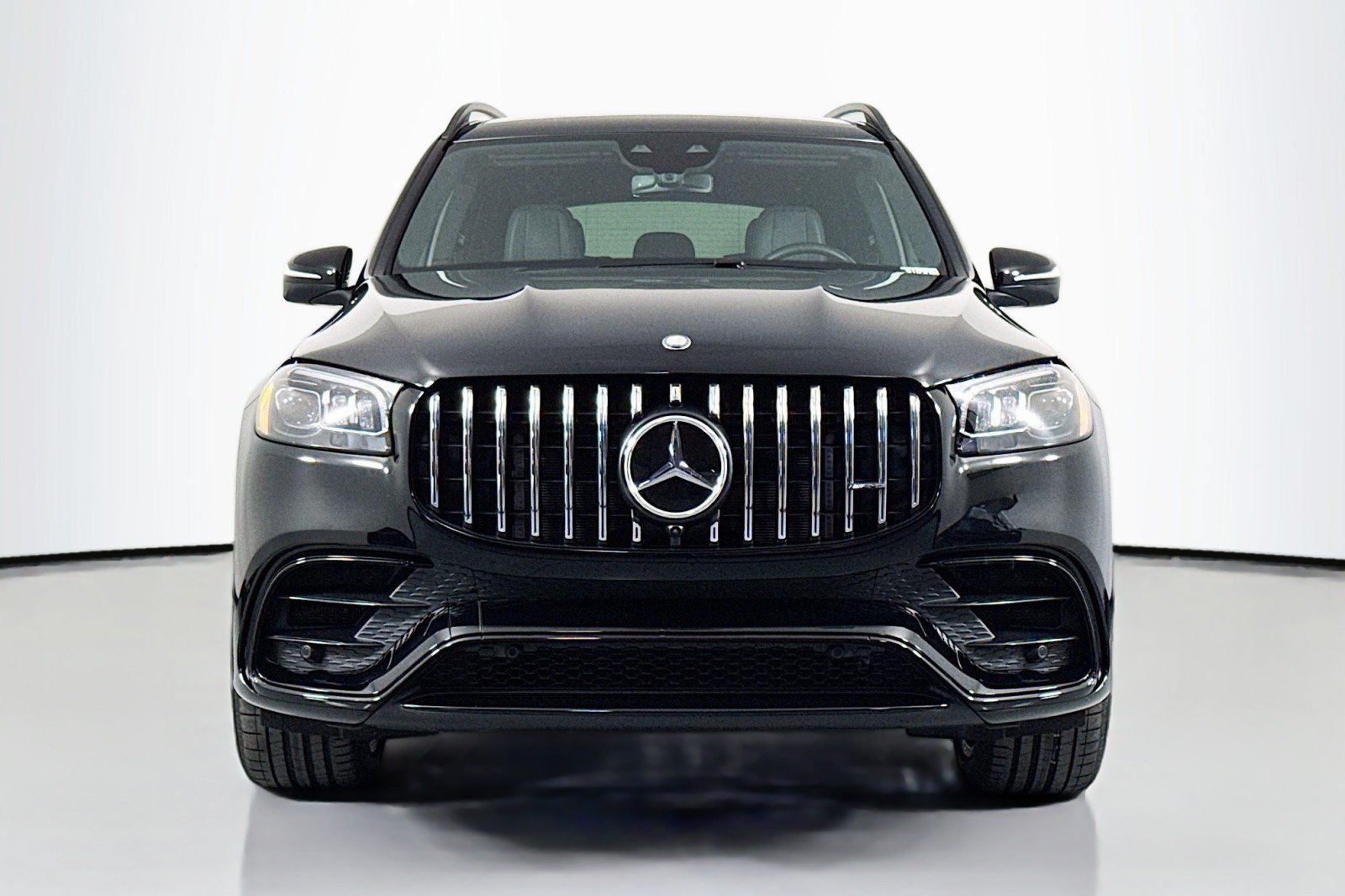 Certified 2025 Mercedes-Benz GLS 63 AMG 4MATIC image 2