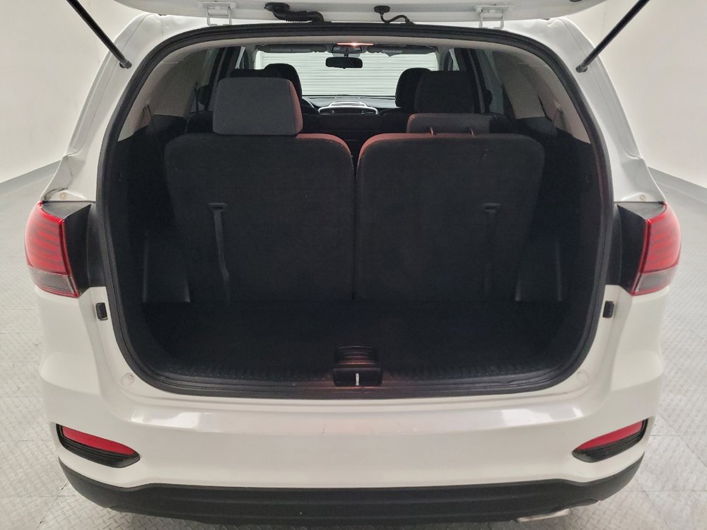 Used 2019 Kia Sorento FWD image 29