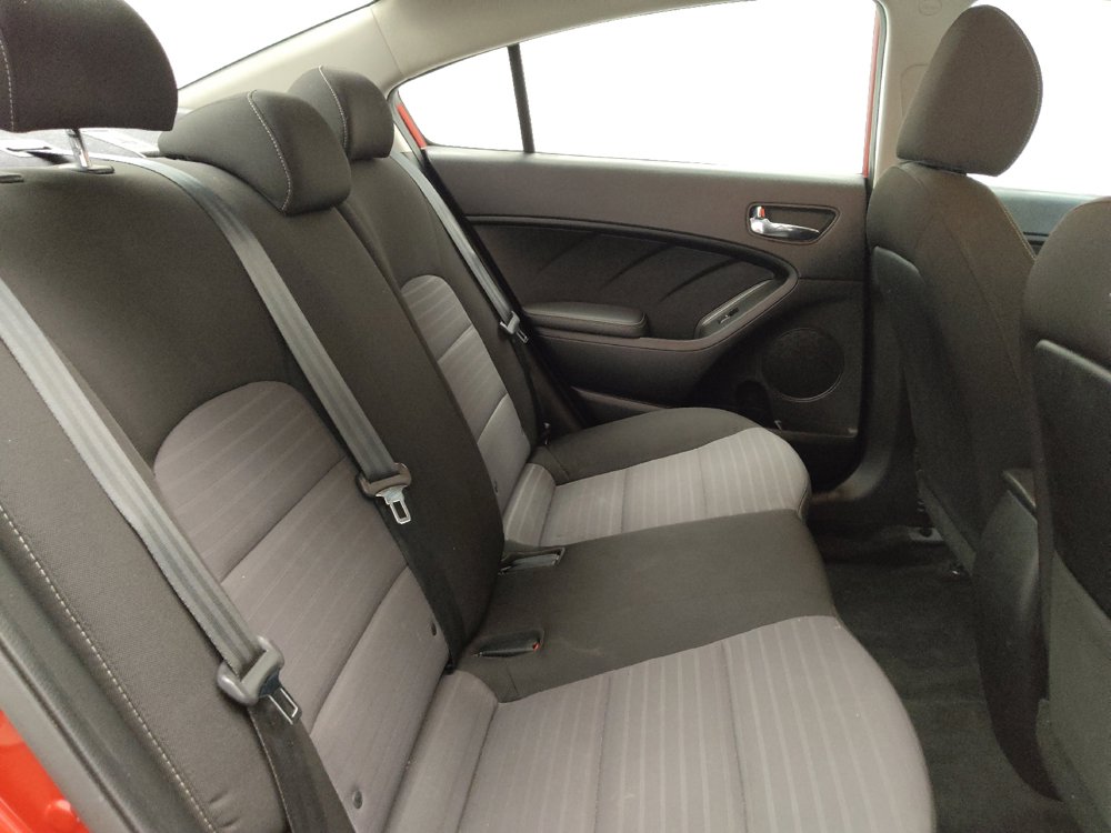 Used 2018 Kia Forte S w/ S Technology Package FWD image 19