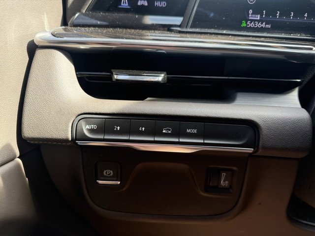 Used 2023 Cadillac Escalade ESV Premium Luxury image 29