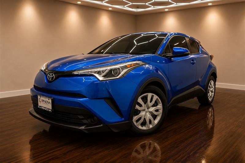 Used 2019 Toyota C-HR LE FWD image 2