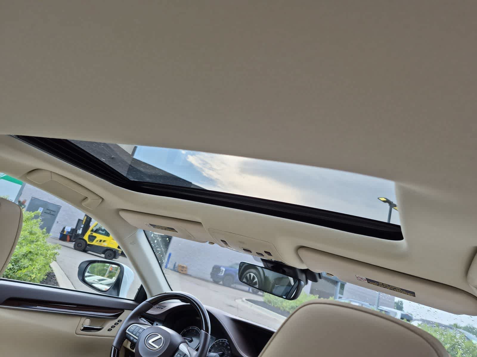 Used 2017 Lexus ES 350 w/ Navigation System Package FWD image 22