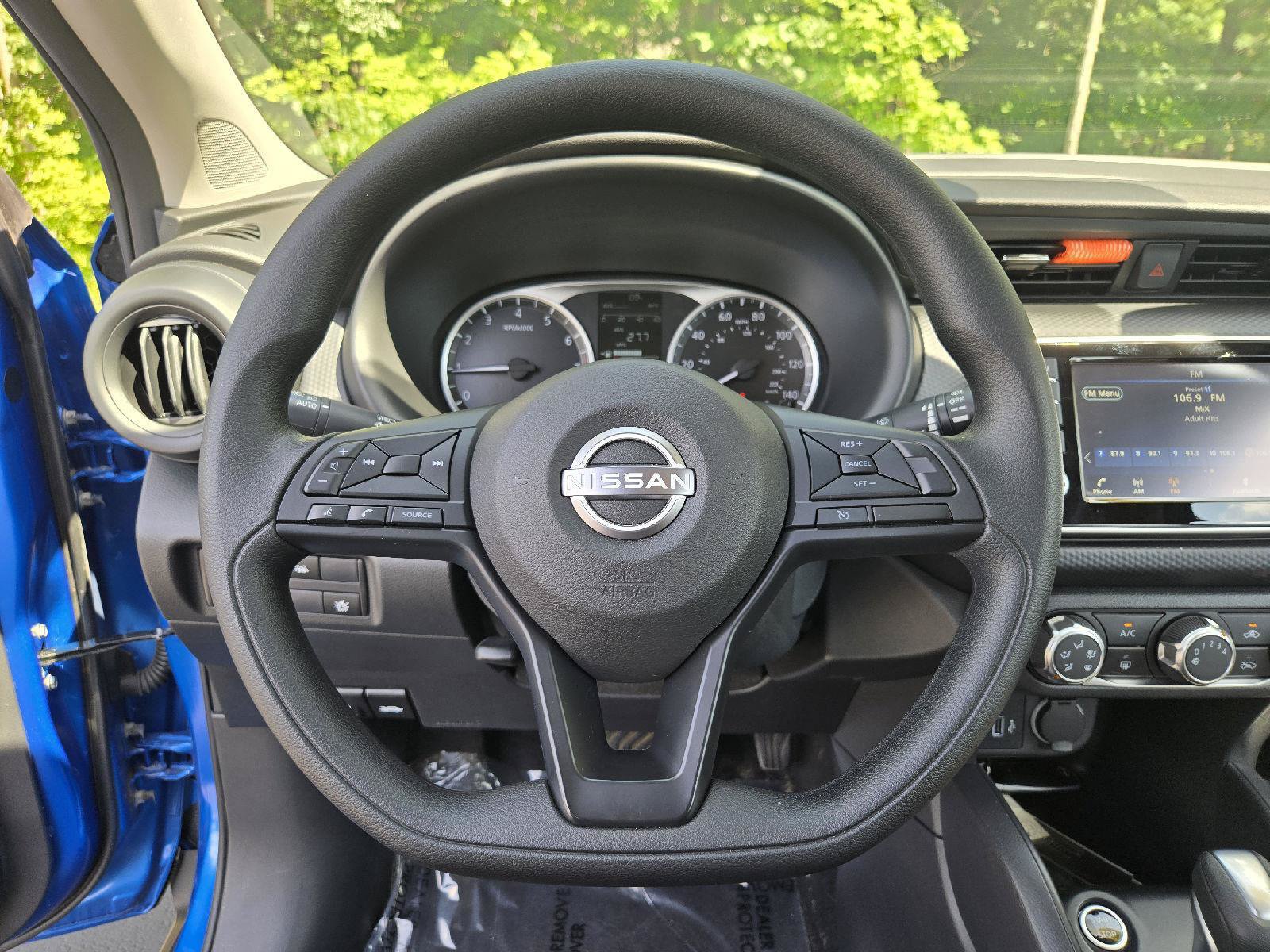 Used 2025 Nissan Kicks Play S FWD image 15