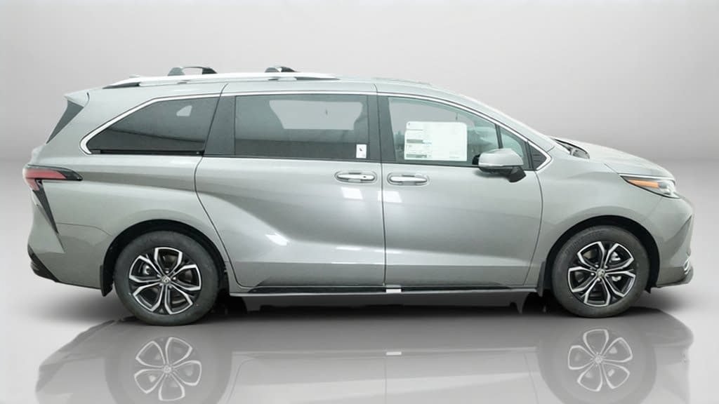 New 2026 Toyota Sienna Platinum AWD/4WD image 11