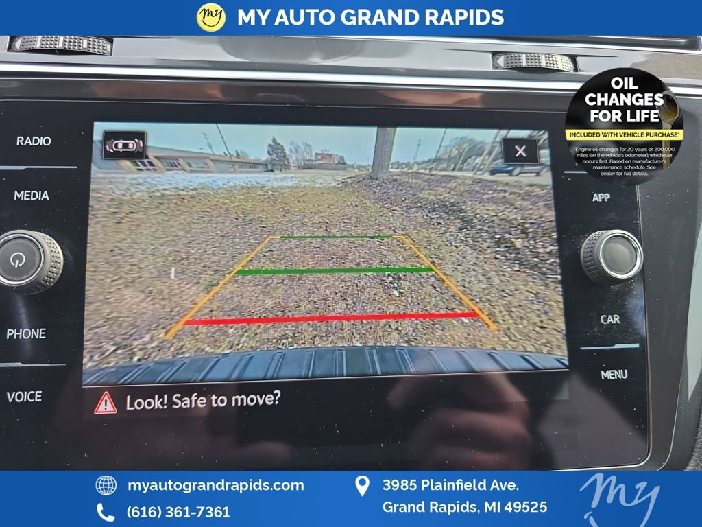 Used 2022 Volkswagen Tiguan SEL R-Line image 26