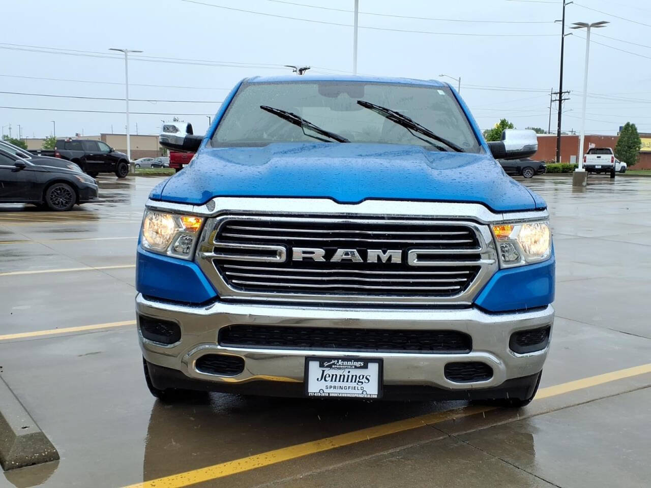 Used 2024 RAM 1500 Laramie AWD/4WD image 8