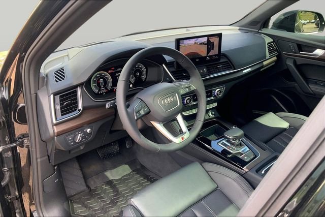 Used 2024 Audi Q5 e Prestige w/ Prestige Package AWD/4WD image 14