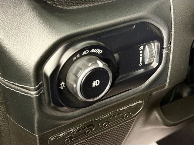 Used 2024 Jeep Wrangler Unlimited Rubicon image 10