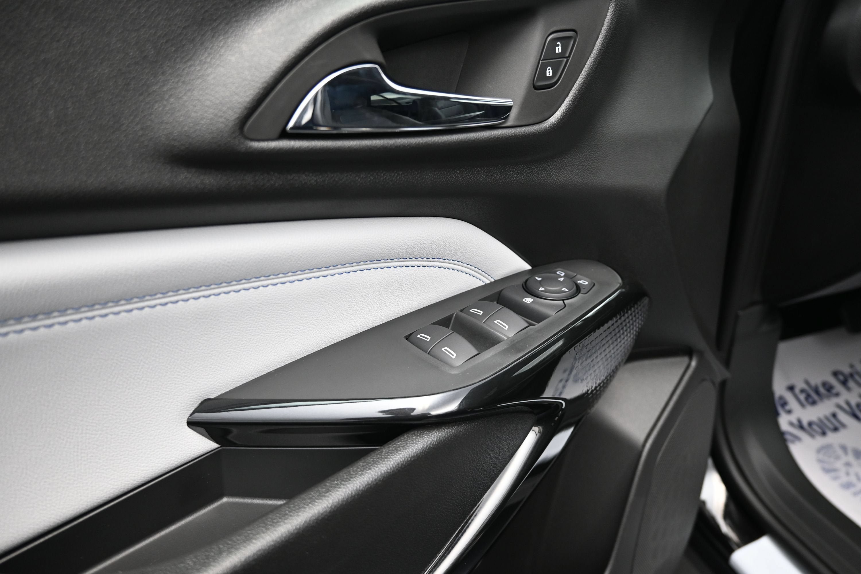 New 2026 Chevrolet Trax LT w/ Sunroof Package FWD image 27