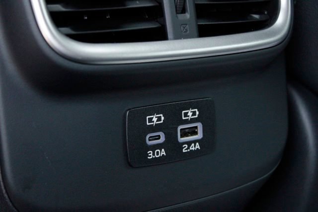 Used 2025 Subaru Outback Onyx Edition AWD/4WD image 18