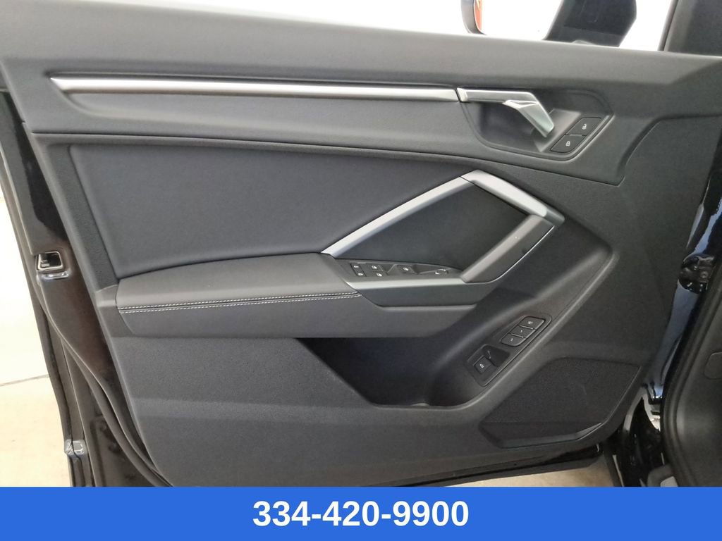 New 2025 Audi Q3 2.0T Premium image 18