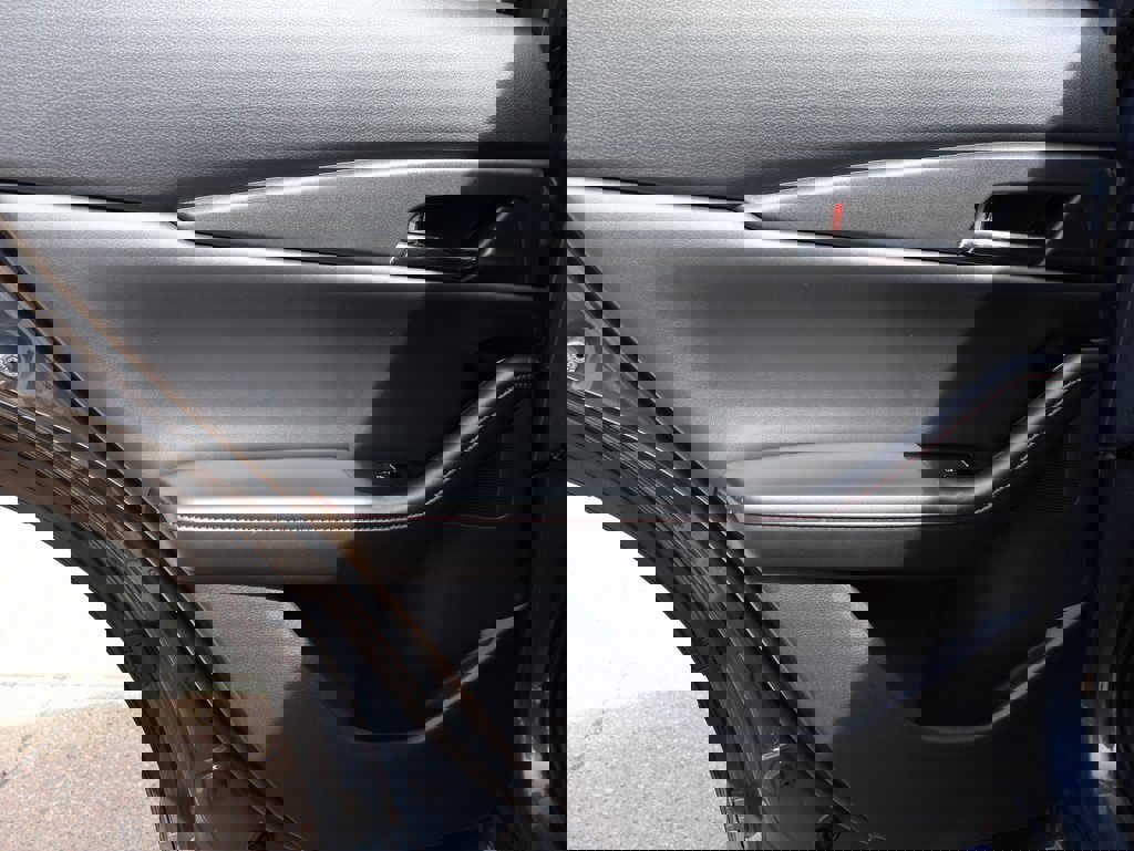 Used 2022 MAZDA CX-30 AWD 2.5 S w/ Preferred Package image 17