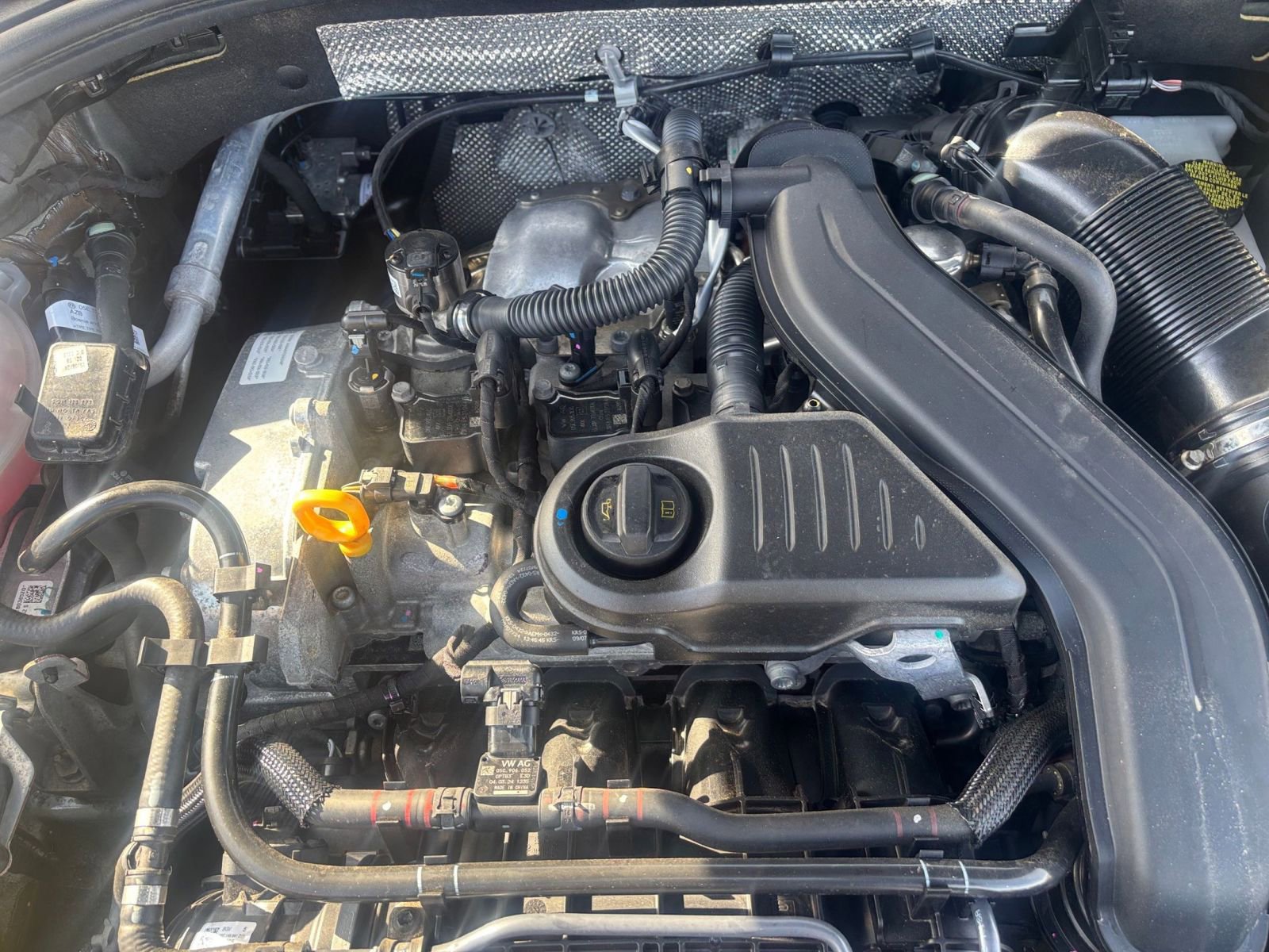 Used 2025 Volkswagen Jetta Sport image 32