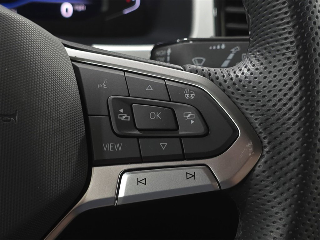 Used 2023 Volkswagen Atlas Cross Sport SEL Premium R-Line image 18