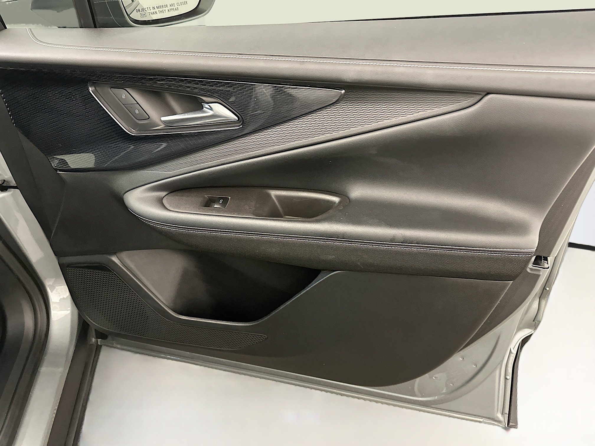 Used 2024 Chevrolet Blazer EV LT image 34