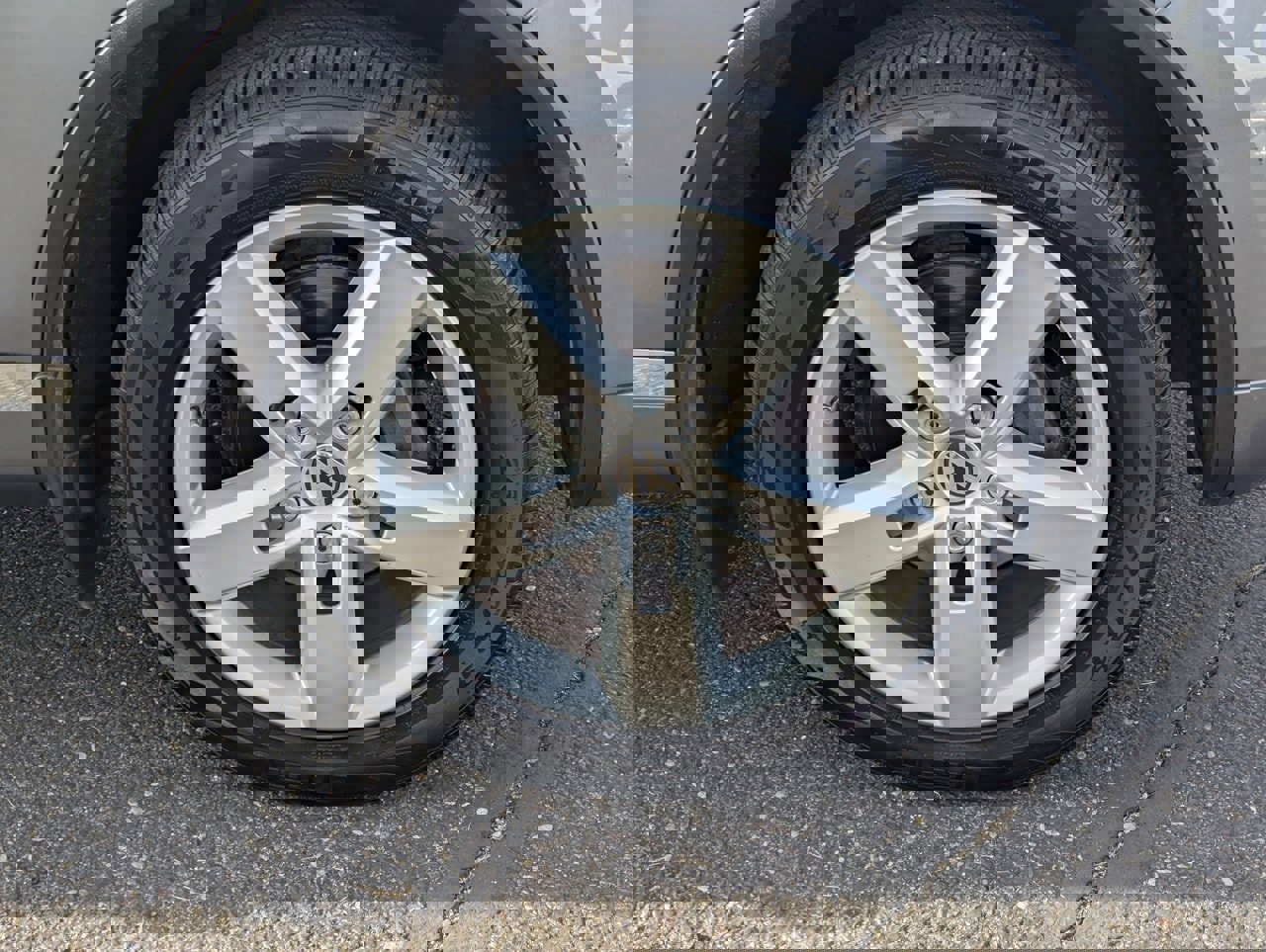 Used 2014 Volkswagen Touareg TDI image 10