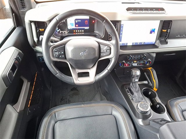 Used 2022 Ford Bronco Badlands image 11