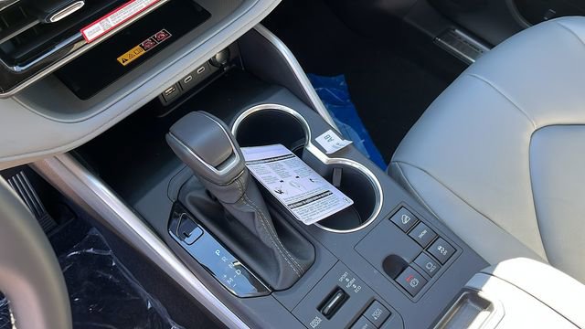 New 2026 Toyota Highlander XLE image 14