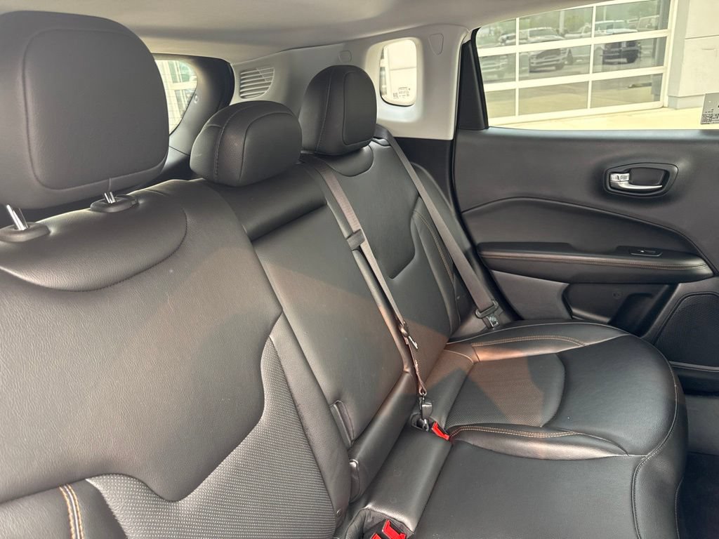 Used 2020 Jeep Compass Limited w/ Advanced Safety Group AWD/4WD image 38