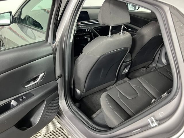 Used 2024 Hyundai Elantra SEL FWD image 24