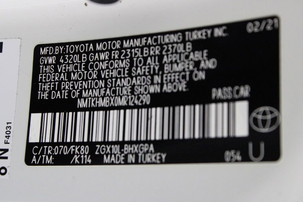 Used 2021 Toyota C-HR XLE image 18