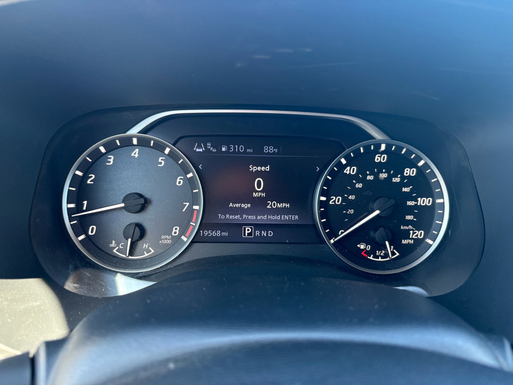 Used 2022 Nissan Frontier SV image 16