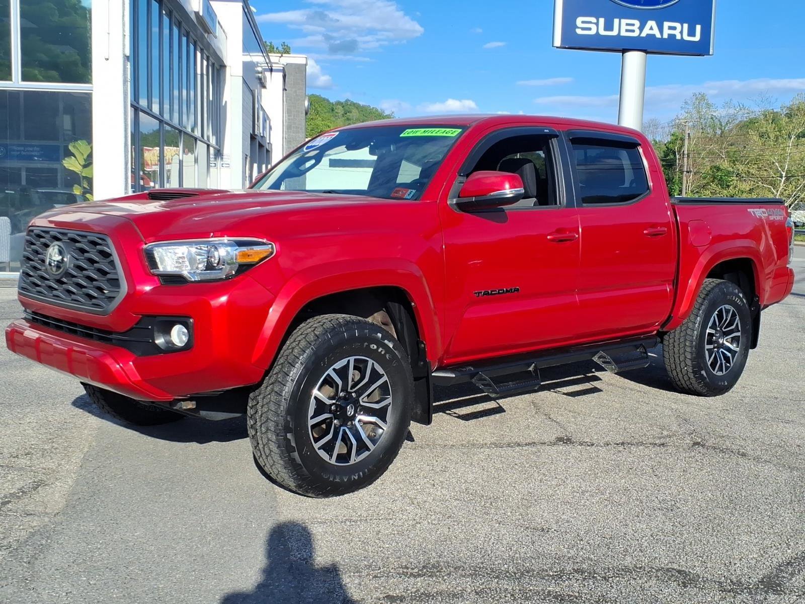 Used 2020 Toyota Tacoma TRD Sport AWD/4WD image 1