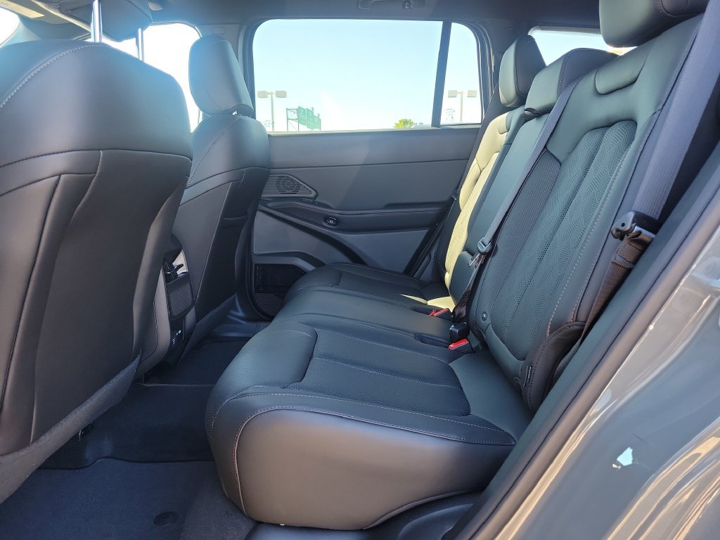 New 2027 Jeep Cherokee Overland AWD/4WD image 10