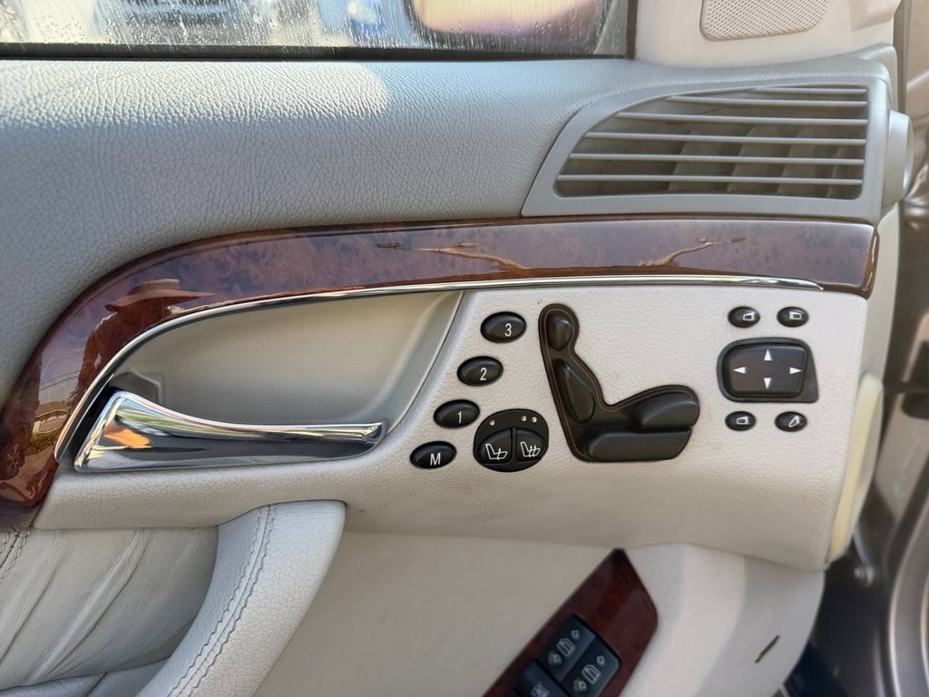 Used 2005 Mercedes-Benz S 500 4MATIC image 13