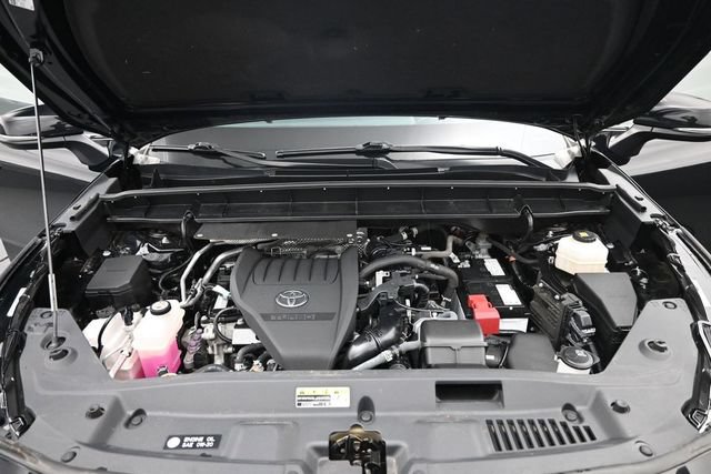 Used 2023 Toyota Highlander XLE AWD/4WD image 20