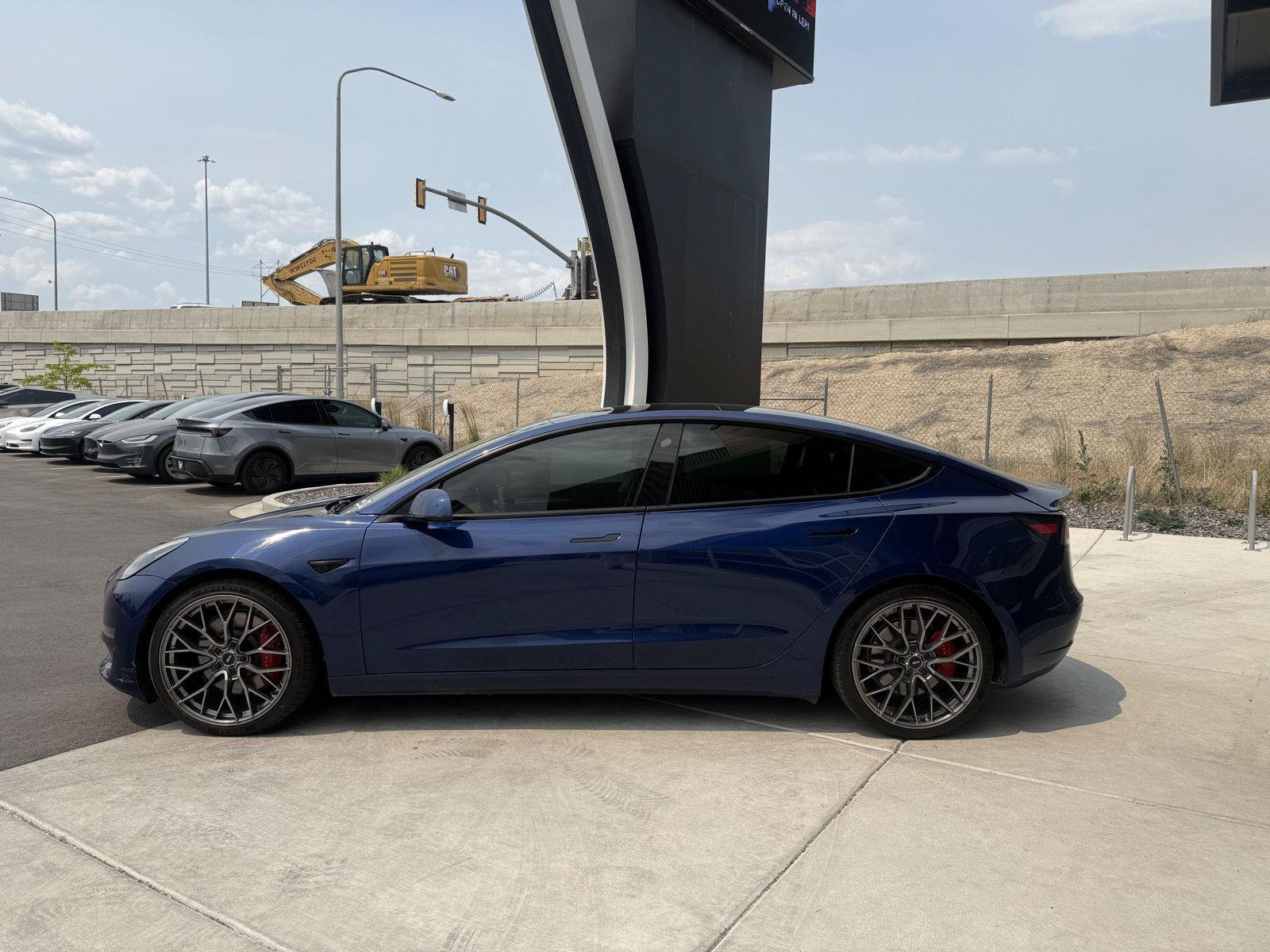 Used 2021 Tesla Model 3 Performance AWD/4WD image 5