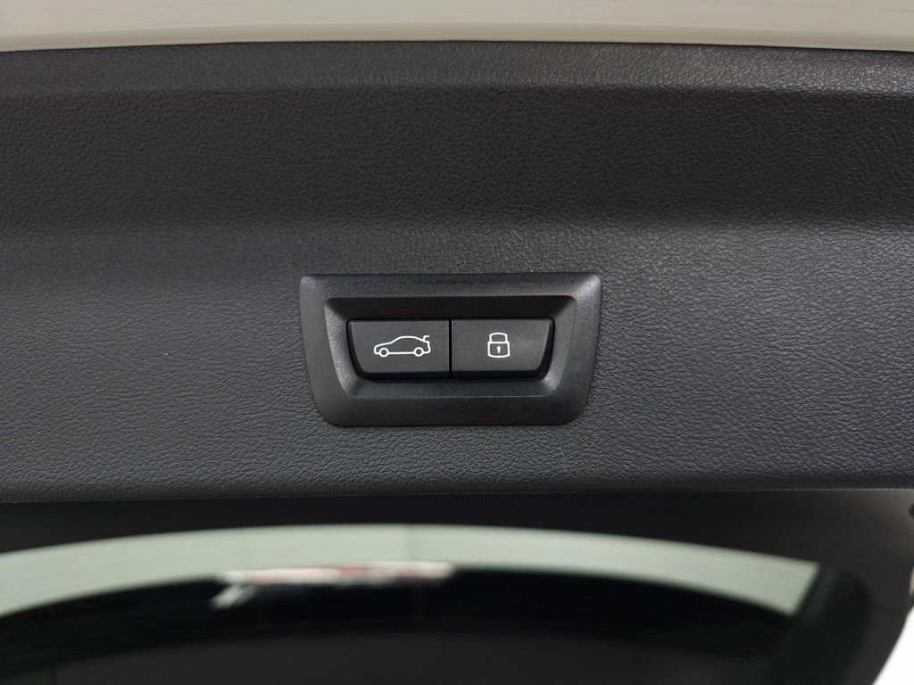 Used 2024 BMW X3 xDrive30i w/ Convenience Package image 10