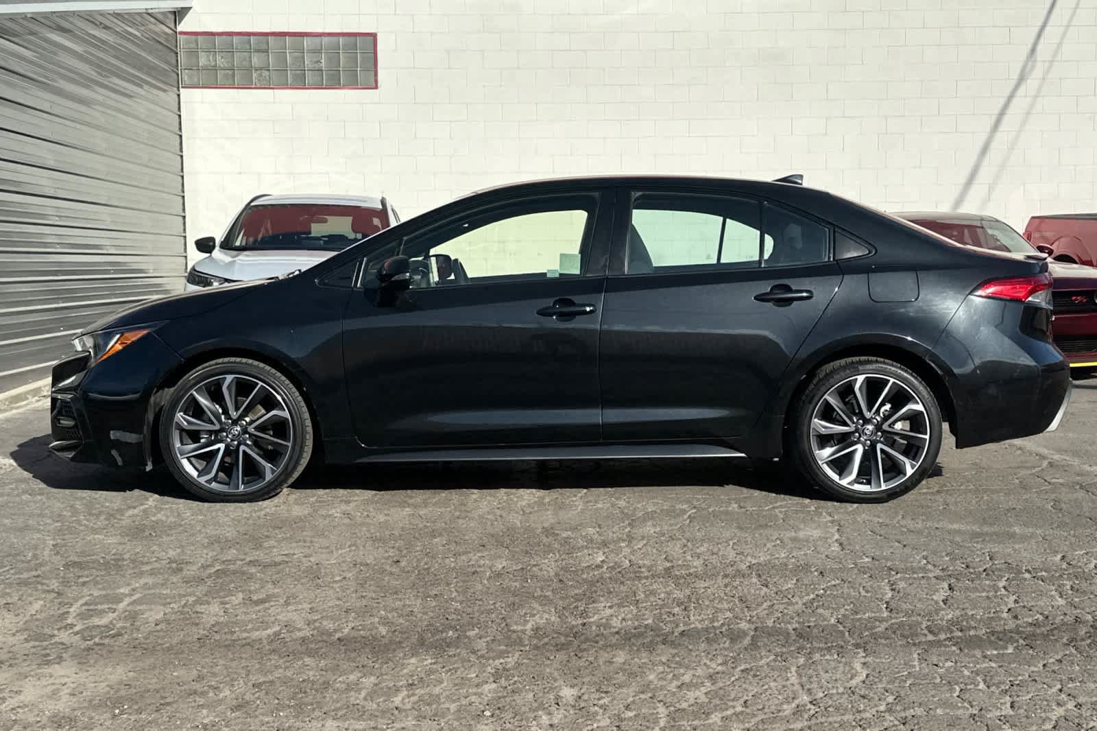 Used 2021 Toyota Corolla SE w/ Carpet Mat Package (TMS) FWD image 6