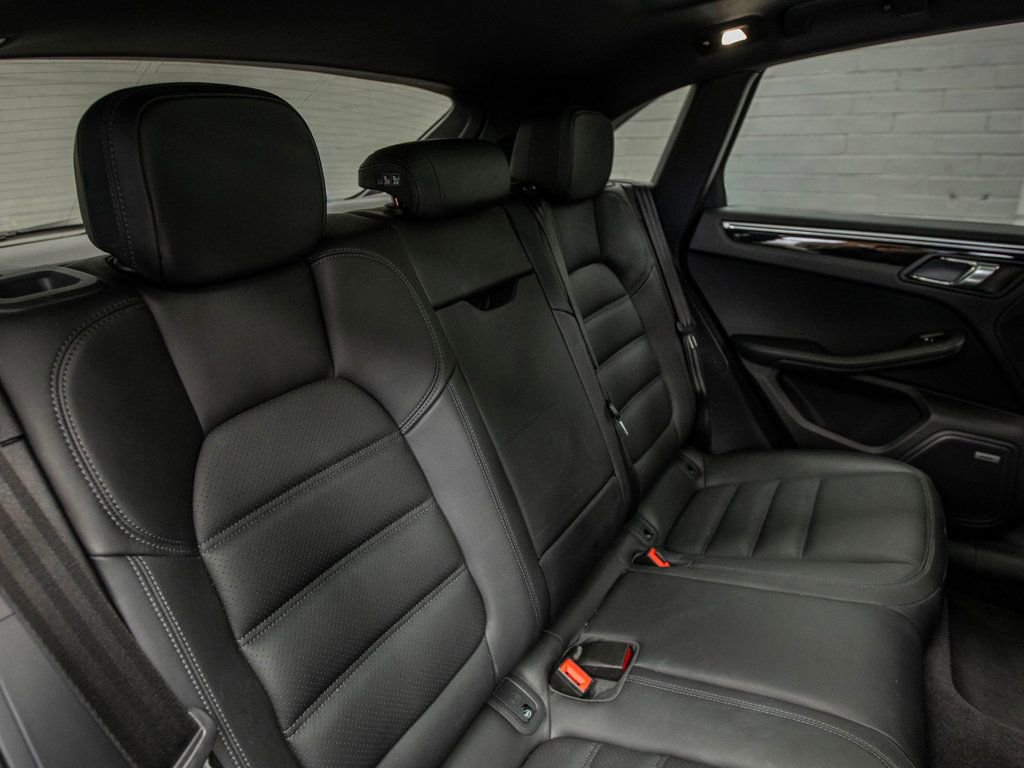 Used 2022 Porsche Macan S image 27