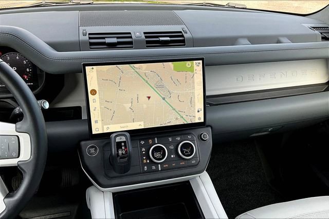 Used 2026 Land Rover Defender 110 S image 15