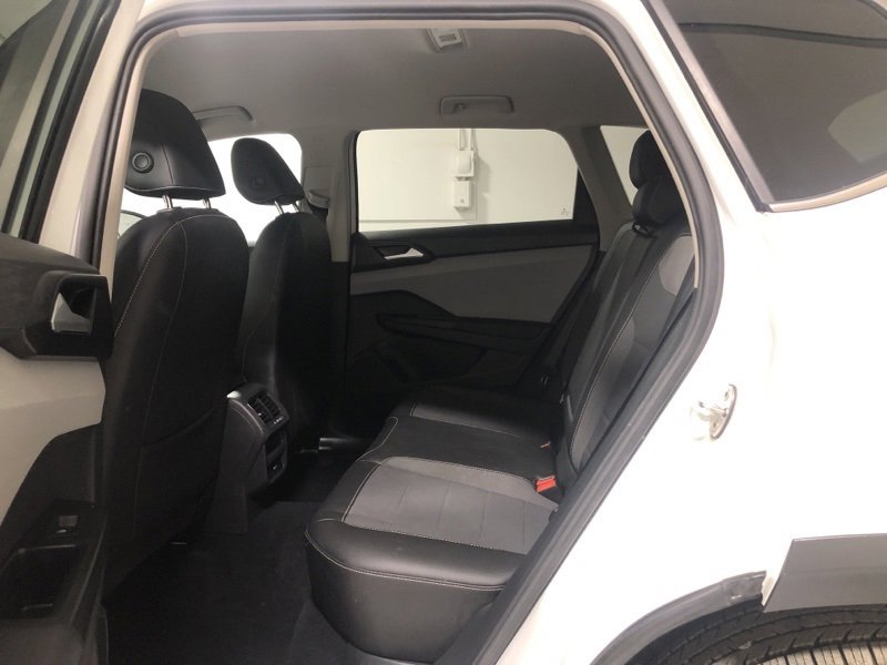 Used 2022 Volkswagen Taos SE image 15