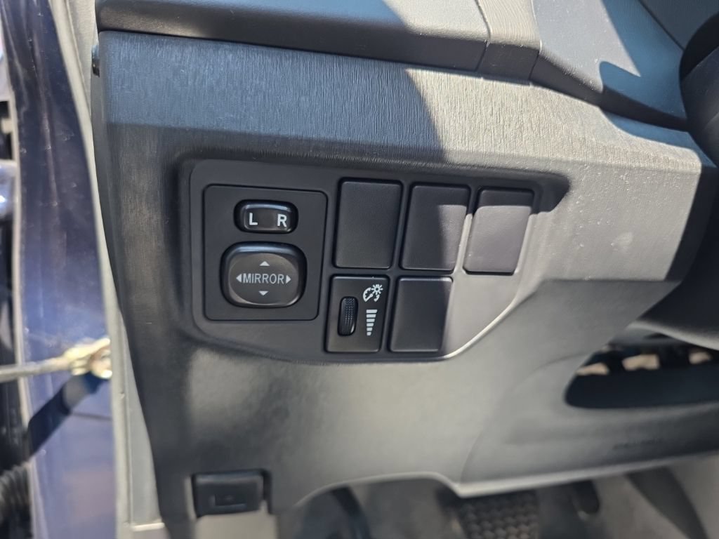 Used 2014 Toyota Prius Four FWD image 17