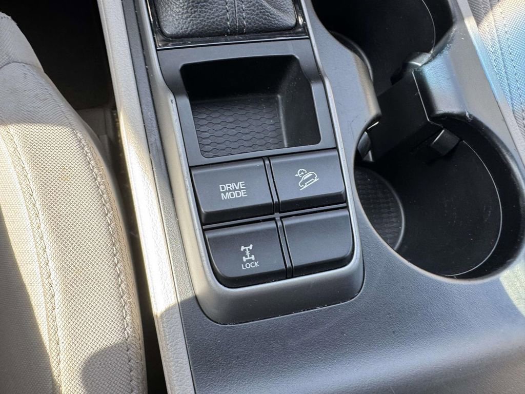Used 2017 Hyundai Tucson SE image 26