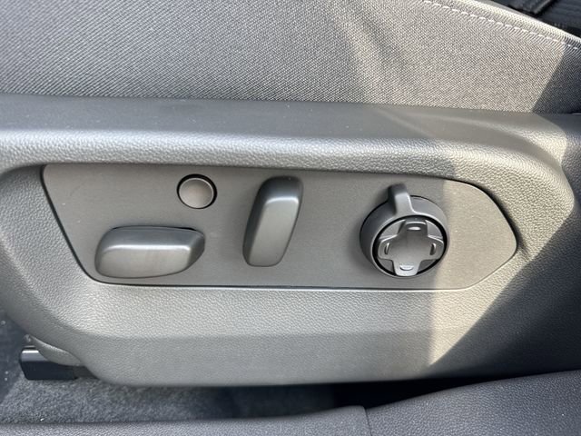 New 2026 Buick Envision Avenir image 12