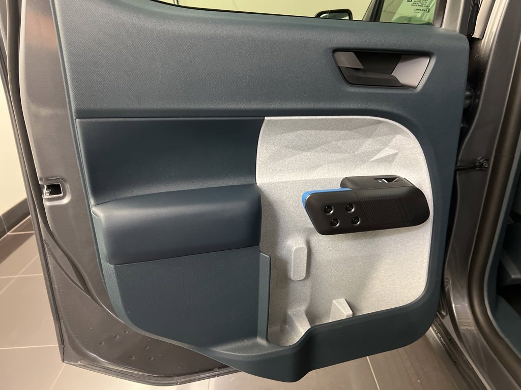 New 2025 Ford Maverick XLT w/ XLT Luxury Package image 28