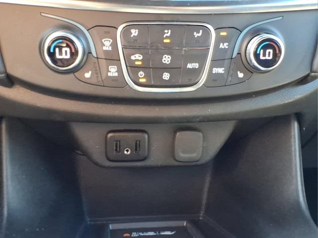 Used 2023 Chevrolet Traverse LT FWD image 21