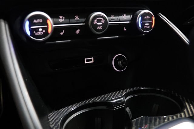 Used 2023 Alfa Romeo Giulia Quadrifoglio RWD image 29