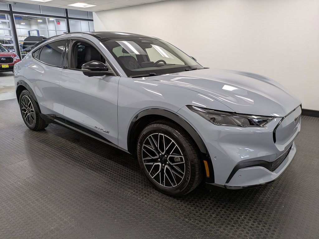 Used 2024 Ford Mustang Mach-E Premium image 3