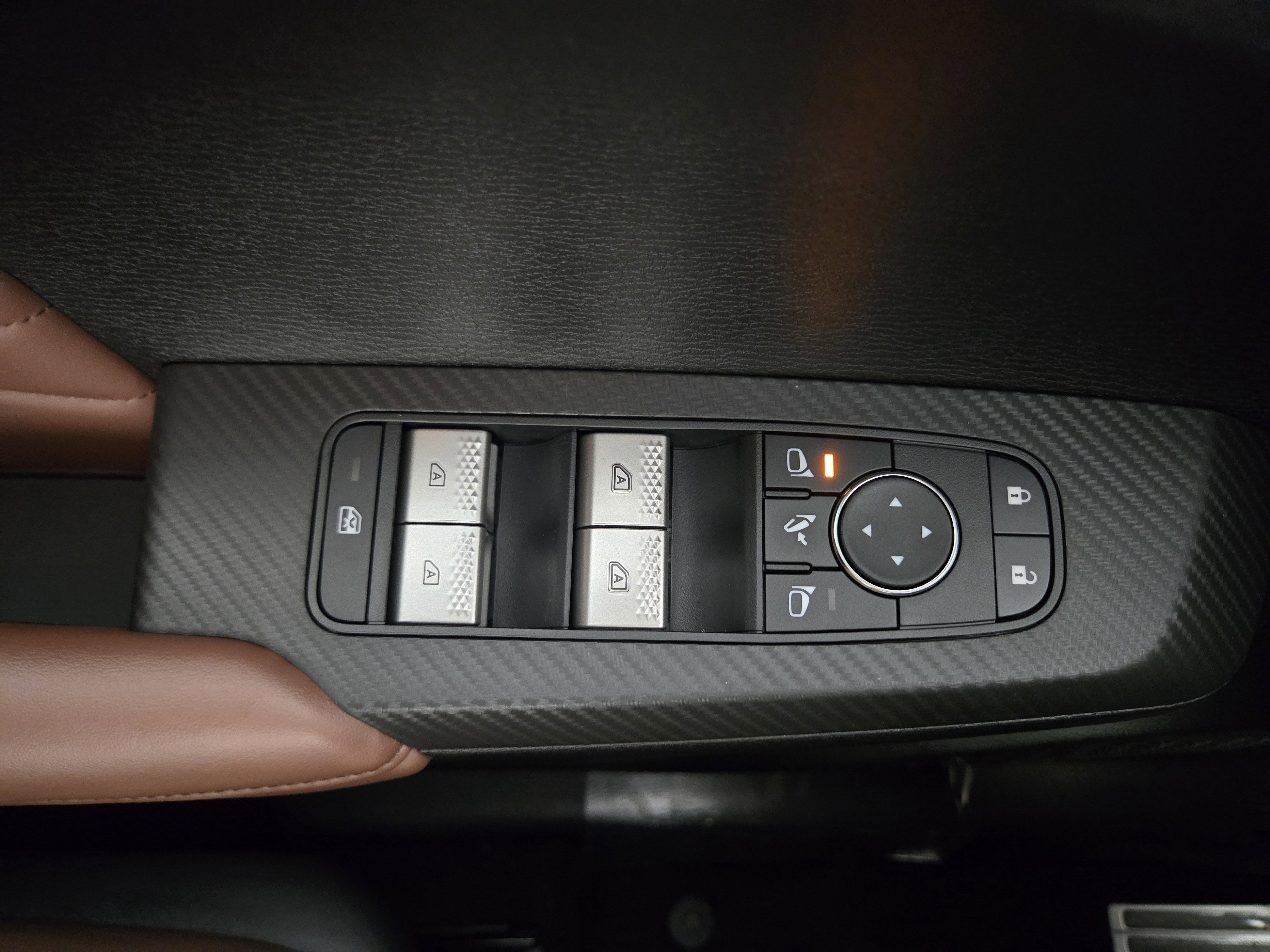 New 2025 Mitsubishi Outlander SEL image 27